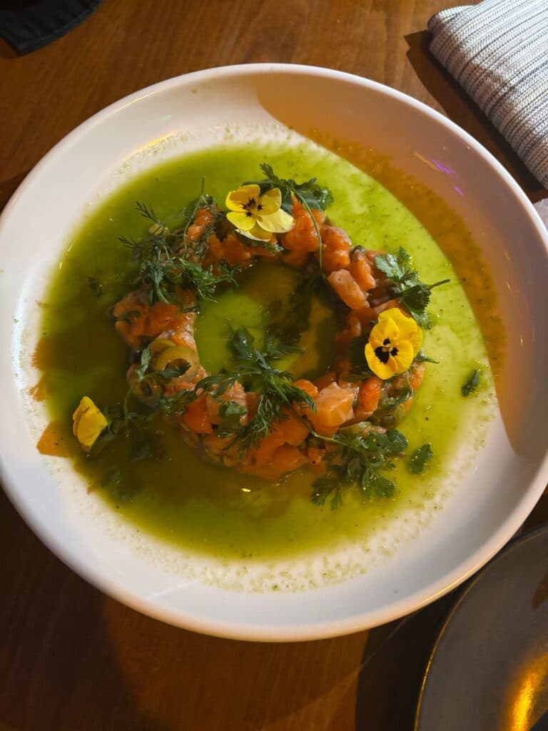 Chef Juan Arroyo presenta su nueva propuesta en Carajillo