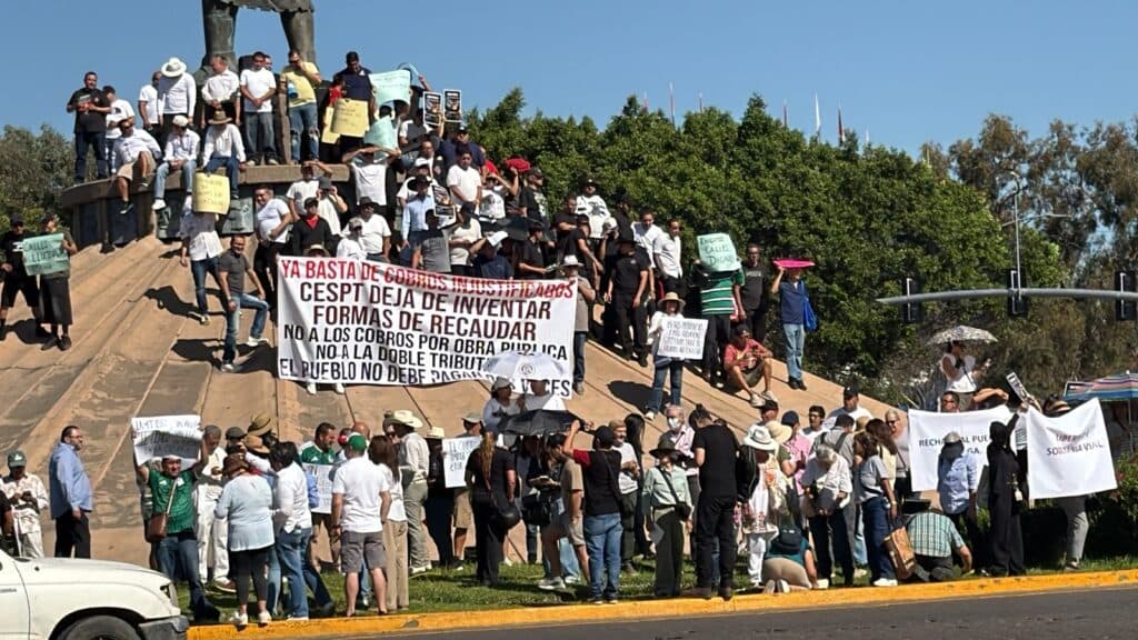 “Ya Estuvo”: Habitantes de Tijuana Marchan Contra Cobros Excesivos, Extorsión e Inseguridad