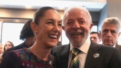 Claudia Sheinbaum y Luiz Inácio Lula da Silva sonríen durante un encuentro, reafirmando su compromiso de cooperación bilateral.