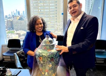 Gobernador Electo Alejandro Armenta y Asambleísta Karines Reyes promueven hermanamiento Puebla-Nueva York