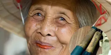 Abuelita usó una granada activa como martillo por 20 años