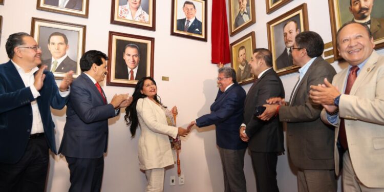 Compromiso y amor a la Patria, valores como presidente del Senado: Armenta