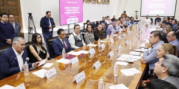 Juntos, Gobierno electo y empresarios, consolidarán a Chignahuapan como referente turístico y económico