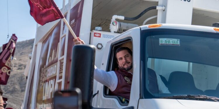 Amplía Gobierno Municipal cobertura de recolección de basura con nuevas rutas en Playas de Tijuana